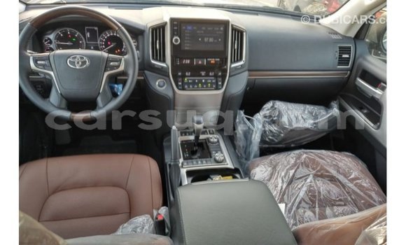 Buy Import Toyota Land Cruiser White Car in Import - Dubai in Barh el Gazel Buy Import Toyota Land Cruiser White Car in Import - Dubai in Barh el Gazel