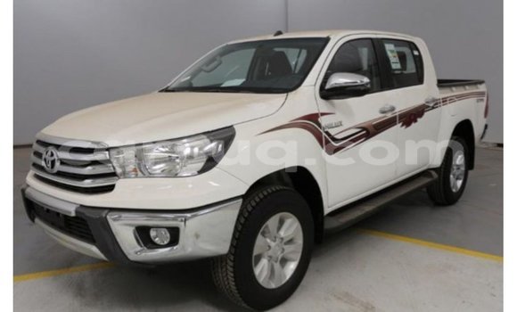 Acheter Import Voiture Toyota Hilux Blanc à Import - Dubai, Barh el Gazel Acheter Import Voiture Toyota Hilux Blanc à Import - Dubai, Barh el Gazel