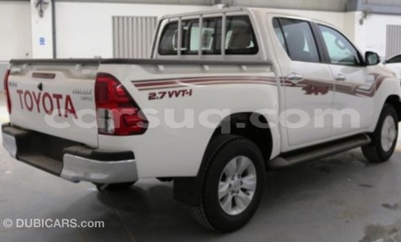 Acheter Import Voiture Toyota Hilux Blanc à Import - Dubai, Barh el Gazel Acheter Import Voiture Toyota Hilux Blanc à Import - Dubai, Barh el Gazel