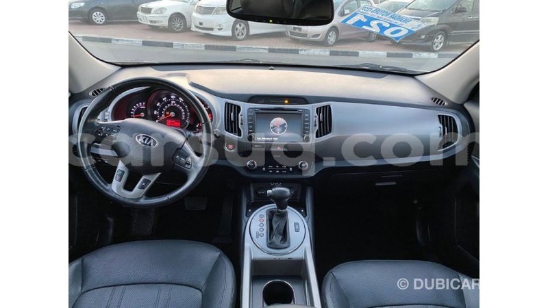 Big with watermark kia sportage barh el gazel import dubai 2010