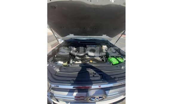 Acheter Import Voiture Toyota Land Cruiser Noir à Import - Dubai, Barh el Gazel Acheter Import Voiture Toyota Land Cruiser Noir à Import - Dubai, Barh el Gazel