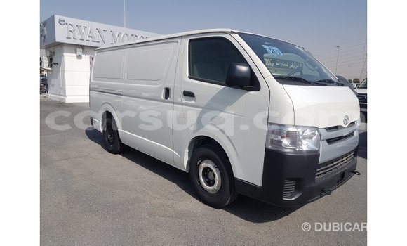 Acheter Import Voiture Toyota Hiace Blanc à Import - Dubai, Barh el Gazel Acheter Import Voiture Toyota Hiace Blanc à Import - Dubai, Barh el Gazel