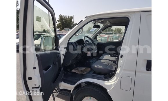 Acheter Import Voiture Toyota Hiace Blanc à Import - Dubai, Barh el Gazel Acheter Import Voiture Toyota Hiace Blanc à Import - Dubai, Barh el Gazel