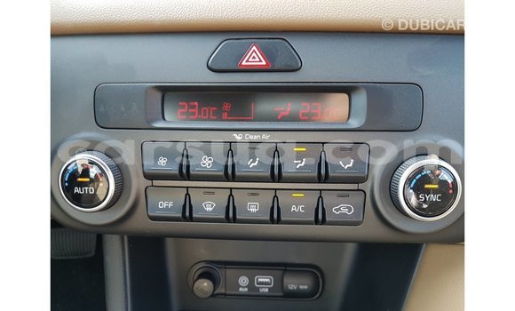 Acheter Import Voiture Kia Sportage Blanc à Import - Dubai, Barh el Gazel Acheter Import Voiture Kia Sportage Blanc à Import - Dubai, Barh el Gazel