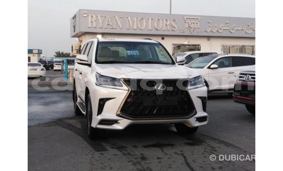 Acheter Import Voiture Lexus LX Blanc à Import - Dubai, Barh el Gazel Acheter Import Voiture Lexus LX Blanc à Import - Dubai, Barh el Gazel