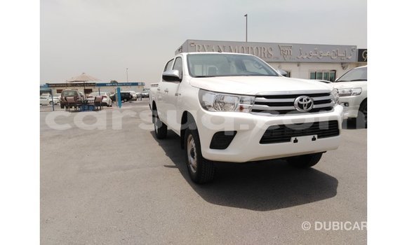 Acheter Import Voiture Toyota Hilux Blanc à Import - Dubai, Barh el Gazel Acheter Import Voiture Toyota Hilux Blanc à Import - Dubai, Barh el Gazel