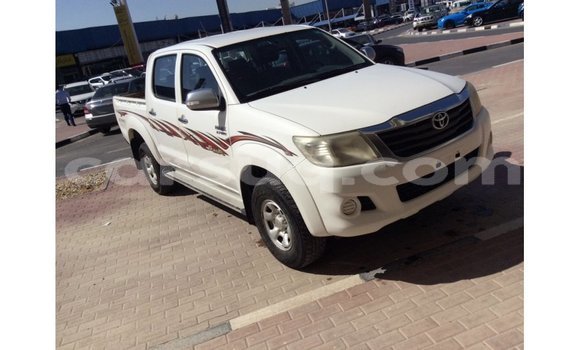 Buy Import Toyota Hilux White Car in Import - Dubai in Barh el Gazel Buy Import Toyota Hilux White Car in Import - Dubai in Barh el Gazel
