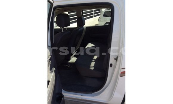 Buy Import Toyota Hilux White Car in Import - Dubai in Barh el Gazel Buy Import Toyota Hilux White Car in Import - Dubai in Barh el Gazel