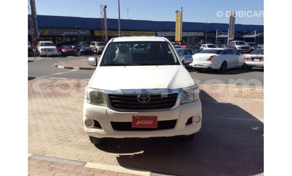 Buy Import Toyota Hilux White Car in Import - Dubai in Barh el Gazel Buy Import Toyota Hilux White Car in Import - Dubai in Barh el Gazel