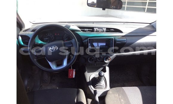 Buy Import Toyota Hilux White Car in Import - Dubai in Barh el Gazel Buy Import Toyota Hilux White Car in Import - Dubai in Barh el Gazel