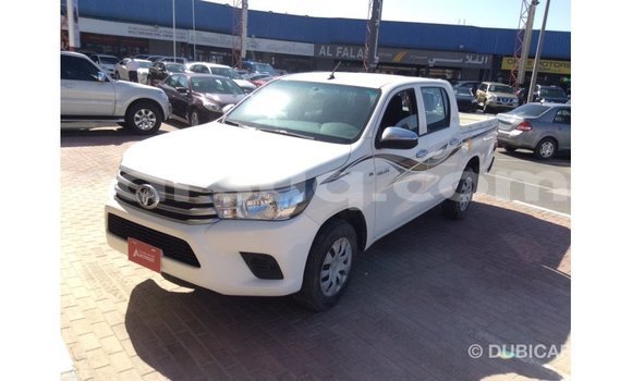 Buy Import Toyota Hilux White Car in Import - Dubai in Barh el Gazel Buy Import Toyota Hilux White Car in Import - Dubai in Barh el Gazel