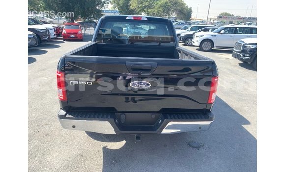 Acheter Import Voiture Ford Club Wagon Noir à Import - Dubai, Barh el Gazel Acheter Import Voiture Ford Club Wagon Noir à Import - Dubai, Barh el Gazel