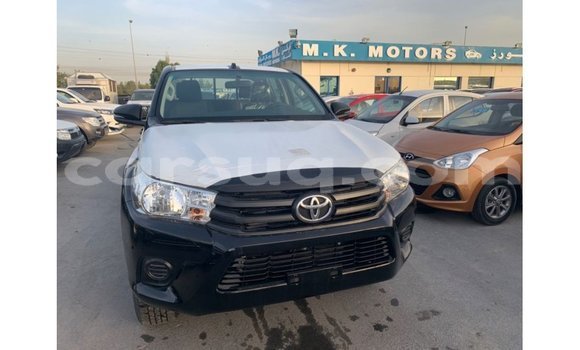 Acheter Import Voiture Toyota Hilux Noir à Import - Dubai, Barh el Gazel Acheter Import Voiture Toyota Hilux Noir à Import - Dubai, Barh el Gazel