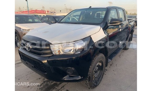 Acheter Import Voiture Toyota Hilux Noir à Import - Dubai, Barh el Gazel Acheter Import Voiture Toyota Hilux Noir à Import - Dubai, Barh el Gazel