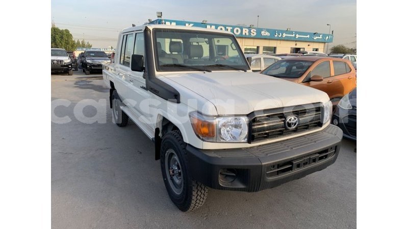 Big with watermark toyota land cruiser barh el gazel import dubai 2068