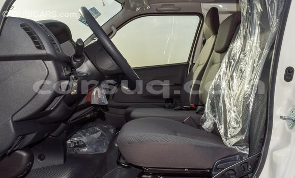 Acheter Import Voiture Toyota Hiace Blanc à Import - Dubai, Barh el Gazel Acheter Import Voiture Toyota Hiace Blanc à Import - Dubai, Barh el Gazel