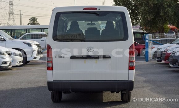 Acheter Import Voiture Toyota Hiace Blanc à Import - Dubai, Barh el Gazel Acheter Import Voiture Toyota Hiace Blanc à Import - Dubai, Barh el Gazel