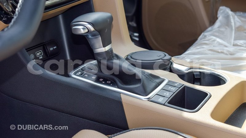 Big with watermark kia sportage barh el gazel import dubai 2077