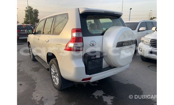 Acheter Import Voiture Toyota Prado Blanc à Import - Dubai, Barh el Gazel Acheter Import Voiture Toyota Prado Blanc à Import - Dubai, Barh el Gazel