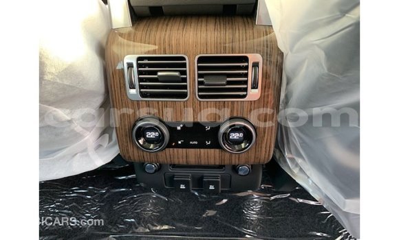 Acheter Import Voiture Land Rover Range Rover Noir à Import - Dubai, Barh el Gazel Acheter Import Voiture Land Rover Range Rover Noir à Import - Dubai, Barh el Gazel