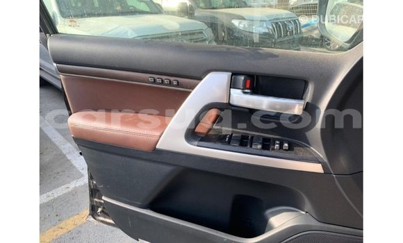 Buy Import Toyota Land Cruiser Black Car in Import - Dubai in Barh el Gazel Buy Import Toyota Land Cruiser Black Car in Import - Dubai in Barh el Gazel