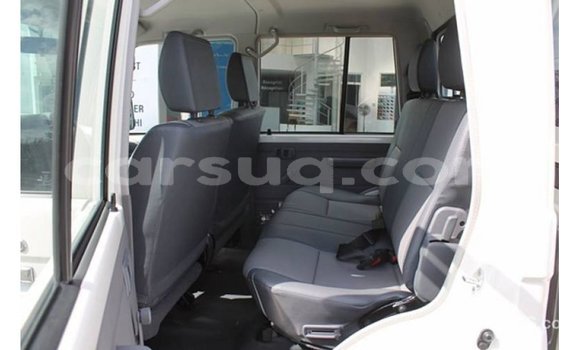Buy Import Toyota Land Cruiser White Car in Import - Dubai in Barh el Gazel Buy Import Toyota Land Cruiser White Car in Import - Dubai in Barh el Gazel