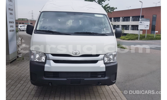 Acheter Import Voiture Toyota Hiace Blanc à Import - Dubai, Barh el Gazel Acheter Import Voiture Toyota Hiace Blanc à Import - Dubai, Barh el Gazel