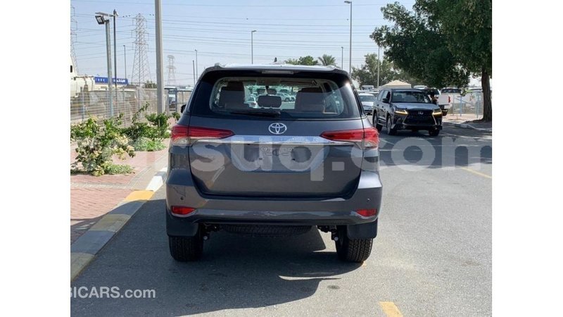 Big with watermark toyota fortuner barh el gazel import dubai 2103