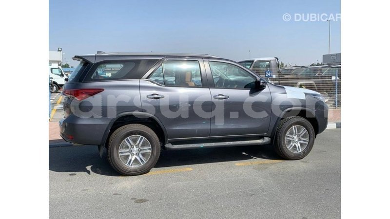 Big with watermark toyota fortuner barh el gazel import dubai 2103