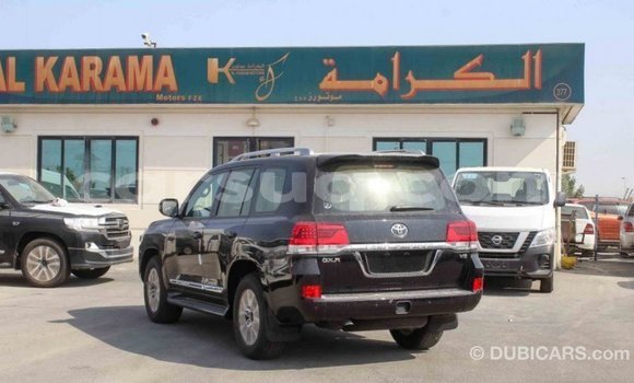 Acheter Import Voiture Toyota Land Cruiser Noir à Import - Dubai, Barh el Gazel Acheter Import Voiture Toyota Land Cruiser Noir à Import - Dubai, Barh el Gazel