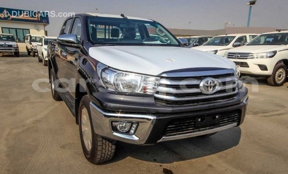 Acheter Import Voiture Toyota Hilux Noir à Import - Dubai, Barh el Gazel Acheter Import Voiture Toyota Hilux Noir à Import - Dubai, Barh el Gazel
