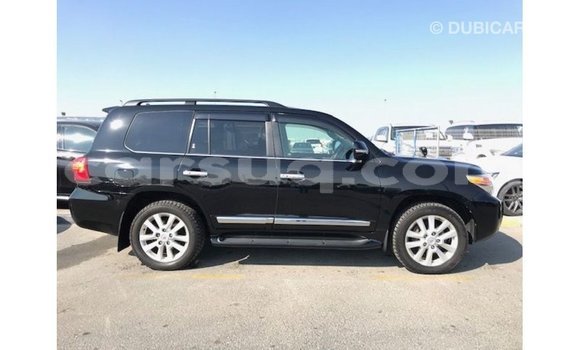 Acheter Import Voiture Toyota Land Cruiser Noir à Import - Dubai, Barh el Gazel Acheter Import Voiture Toyota Land Cruiser Noir à Import - Dubai, Barh el Gazel