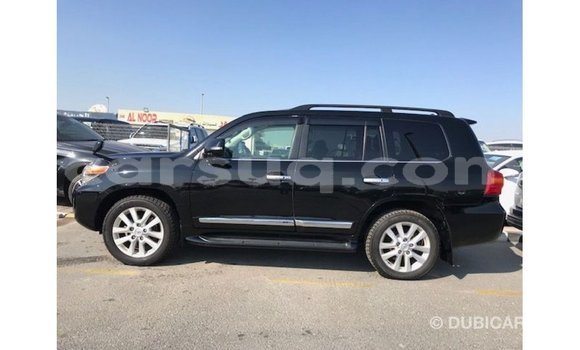 Acheter Import Voiture Toyota Land Cruiser Noir à Import - Dubai, Barh el Gazel Acheter Import Voiture Toyota Land Cruiser Noir à Import - Dubai, Barh el Gazel