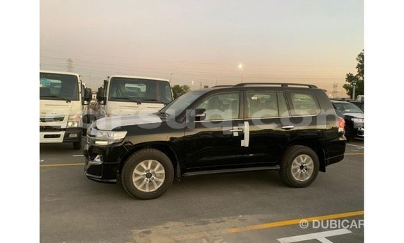 Buy Import Toyota Land Cruiser Black Car in Import - Dubai in Barh el Gazel Buy Import Toyota Land Cruiser Black Car in Import - Dubai in Barh el Gazel