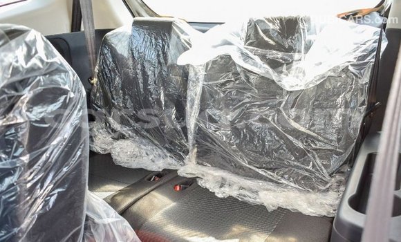 Acheter Import Voiture Toyota Rush Marron à Import - Dubai, Barh el Gazel Acheter Import Voiture Toyota Rush Marron à Import - Dubai, Barh el Gazel