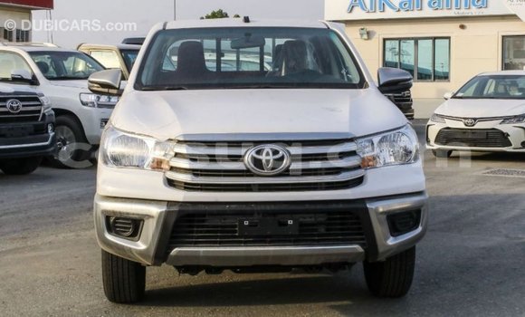 Acheter Import Voiture Toyota Hilux Blanc à Import - Dubai, Barh el Gazel Acheter Import Voiture Toyota Hilux Blanc à Import - Dubai, Barh el Gazel