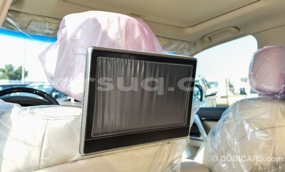 Acheter Import Voiture Toyota Land Cruiser Blanc à Import - Dubai, Barh el Gazel Acheter Import Voiture Toyota Land Cruiser Blanc à Import - Dubai, Barh el Gazel