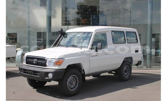 Buy Import Toyota Land Cruiser White Car in Import - Dubai in Barh el Gazel Buy Import Toyota Land Cruiser White Car in Import - Dubai in Barh el Gazel