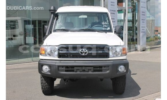 Buy Import Toyota Land Cruiser White Car in Import - Dubai in Barh el Gazel Buy Import Toyota Land Cruiser White Car in Import - Dubai in Barh el Gazel