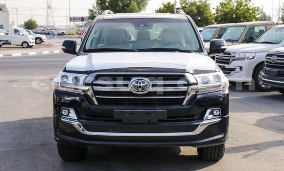 Acheter Import Voiture Toyota Land Cruiser Noir à Import - Dubai, Barh el Gazel Acheter Import Voiture Toyota Land Cruiser Noir à Import - Dubai, Barh el Gazel