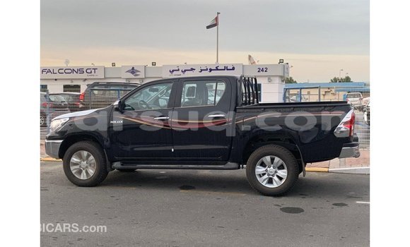 Acheter Import Voiture Toyota Hilux Noir à Import - Dubai, Barh el Gazel Acheter Import Voiture Toyota Hilux Noir à Import - Dubai, Barh el Gazel