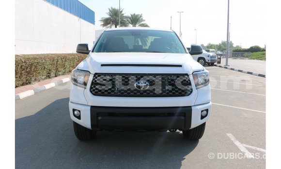 Acheter Import Voiture Toyota Tundra Blanc à Import - Dubai, Barh el Gazel Acheter Import Voiture Toyota Tundra Blanc à Import - Dubai, Barh el Gazel