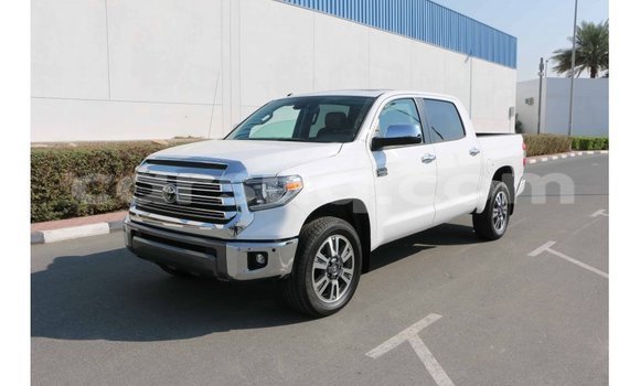 Acheter Import Voiture Toyota Tundra Blanc à Import - Dubai, Barh el Gazel Acheter Import Voiture Toyota Tundra Blanc à Import - Dubai, Barh el Gazel