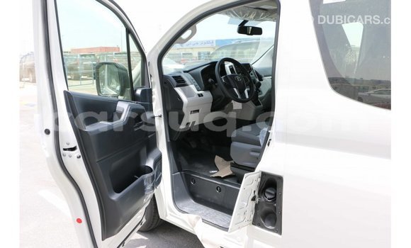 Acheter Import Voiture Toyota Hiace Blanc à Import - Dubai, Barh el Gazel Acheter Import Voiture Toyota Hiace Blanc à Import - Dubai, Barh el Gazel