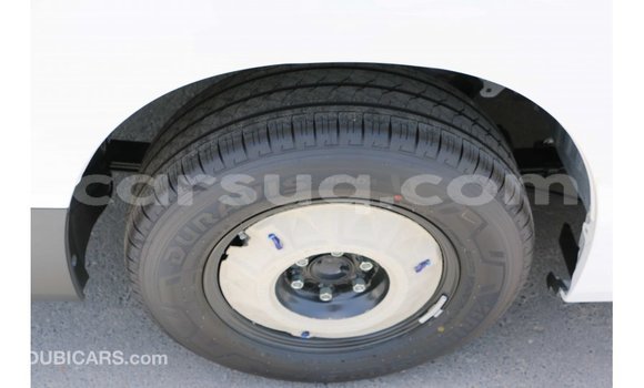 Acheter Import Voiture Toyota Hiace Blanc à Import - Dubai, Barh el Gazel Acheter Import Voiture Toyota Hiace Blanc à Import - Dubai, Barh el Gazel