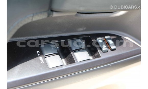 Acheter Import Voiture Toyota Land Cruiser Blanc à Import - Dubai, Barh el Gazel Acheter Import Voiture Toyota Land Cruiser Blanc à Import - Dubai, Barh el Gazel