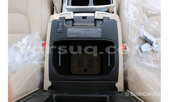 Acheter Import Voiture Toyota Land Cruiser Blanc à Import - Dubai, Barh el Gazel Acheter Import Voiture Toyota Land Cruiser Blanc à Import - Dubai, Barh el Gazel