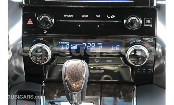 Acheter Import Voiture Toyota Alphard Blanc à Import - Dubai, Barh el Gazel Acheter Import Voiture Toyota Alphard Blanc à Import - Dubai, Barh el Gazel