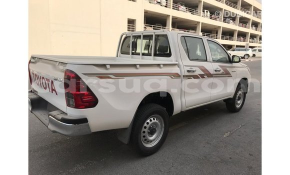 Acheter Import Voiture Toyota Hilux Blanc à Import - Dubai, Barh el Gazel Acheter Import Voiture Toyota Hilux Blanc à Import - Dubai, Barh el Gazel
