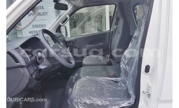 Acheter Import Voiture Toyota Hiace Blanc à Import - Dubai, Barh el Gazel Acheter Import Voiture Toyota Hiace Blanc à Import - Dubai, Barh el Gazel